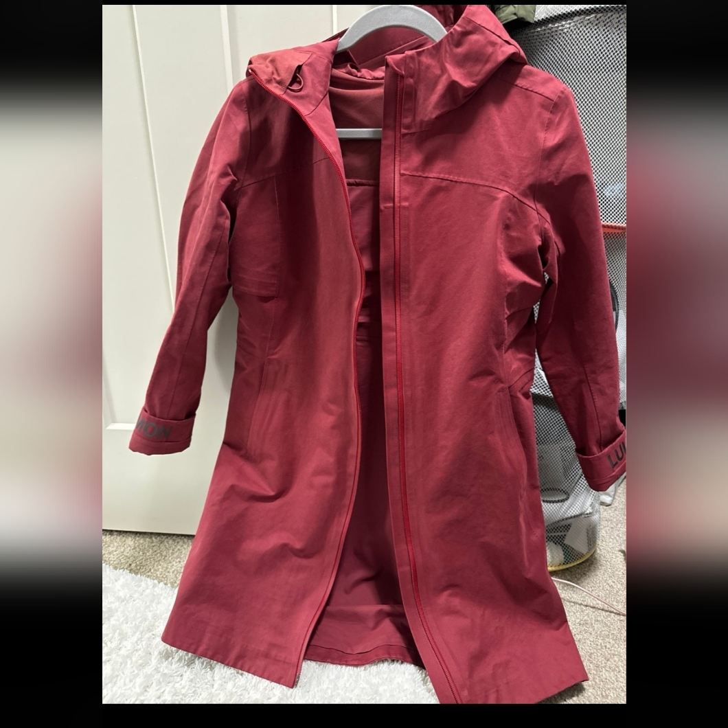 Lululemon Rain Rebel Jacket